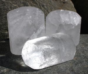 минерал Алунит